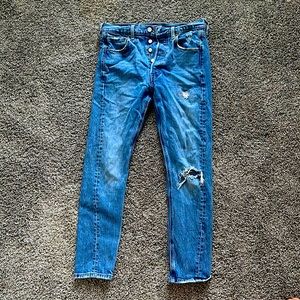 Levis Altered Ripped Skinny Jeans